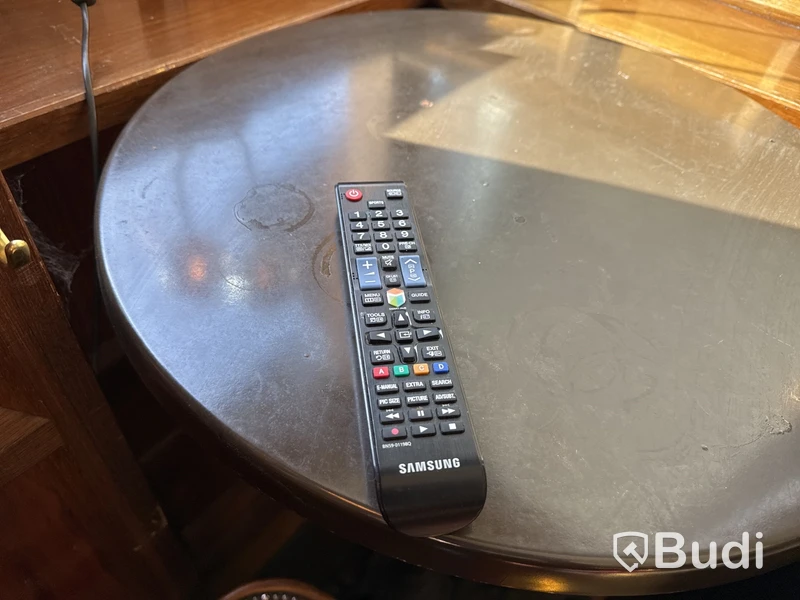 2 st Samsung smart TV