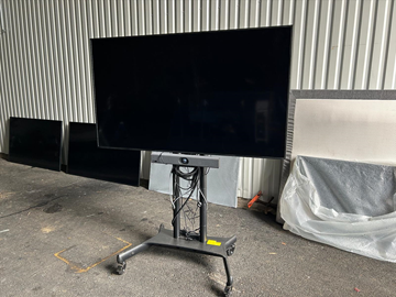 Bild/display skärm Samsung 75", videosystem, benstativ på hjul