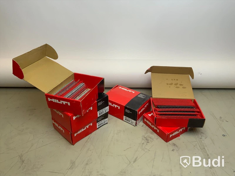 HILTI Skruv. 3,9x32 M1 ca 3 box, 4.0x45 M1 ca 1 box, 3,5x25 ca 2 box.