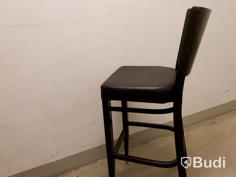 Barstolar 2st mörkbruna med svart sits i konstläder