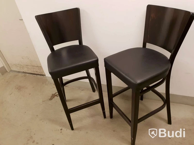 Barstolar 2st mörkbruna med svart sits i konstläder