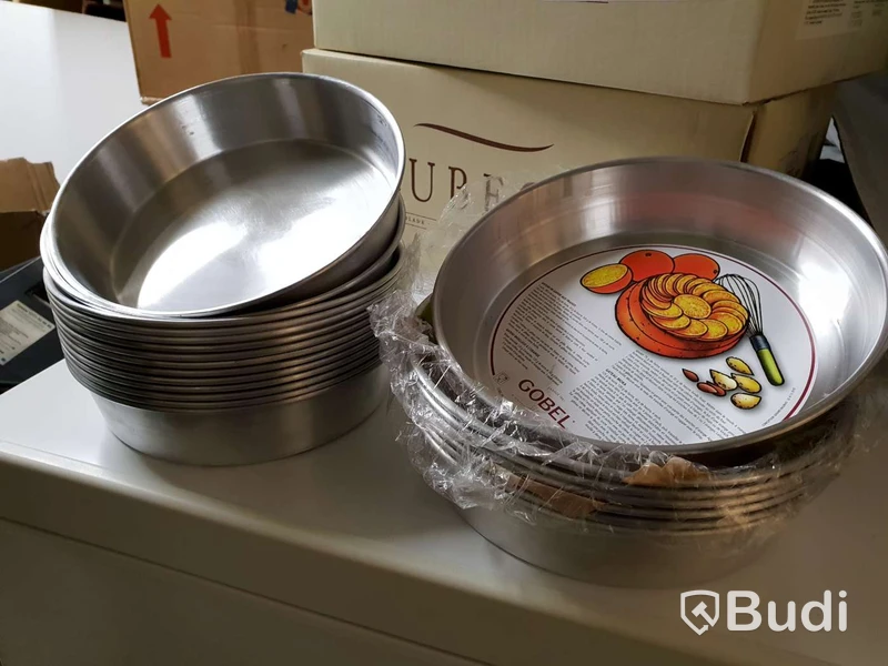 Aluminium formar 14st 180mm samt 7st 220mm
