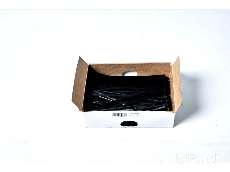 Förpackningsmaterial för butik - plastpåsar, presentkartonger