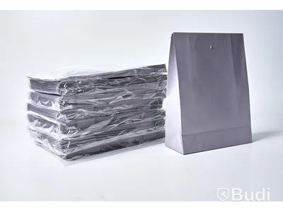 Förpackningsmaterial för butik - plastpåsar, presentkartonger