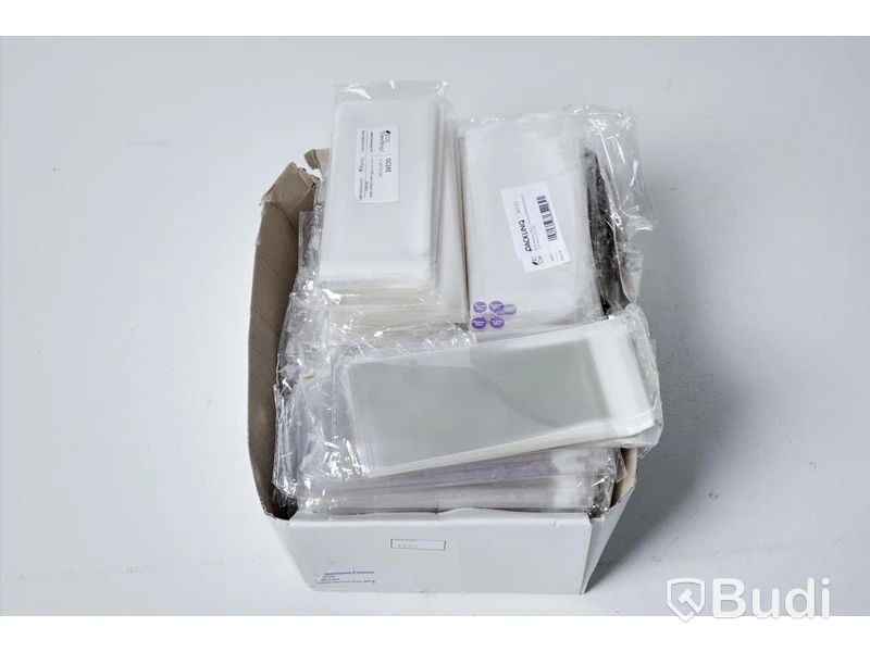 Förpackningsmaterial för butik - plastpåsar, presentkartonger