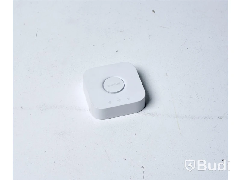 Philips Hue Bridge 2.1 med diverse kablar
