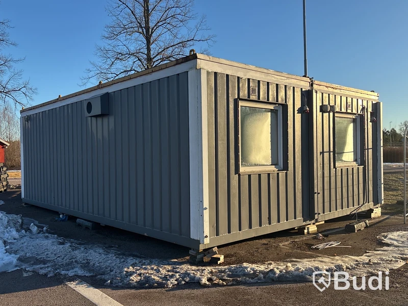 2 st byggbodar