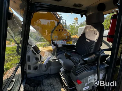 Grävmaskin LiuGong CLG925E -2018 - EXPORT