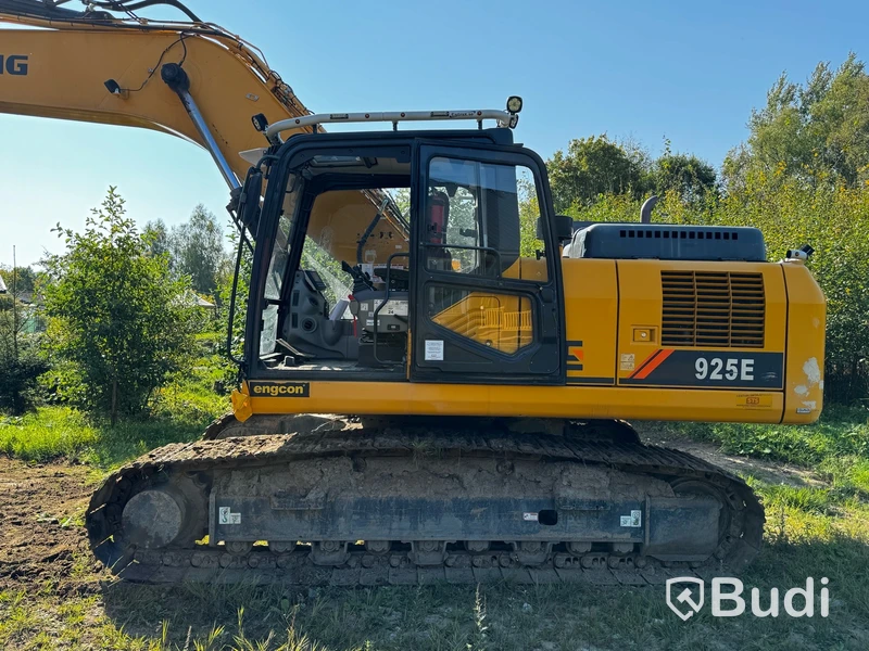 Grävmaskin LiuGong CLG925E -2018 - EXPORT