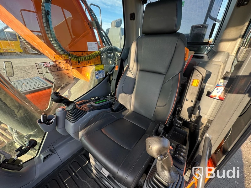 Grävmaskin Doosan DX300LC-7, 2.0 -2022