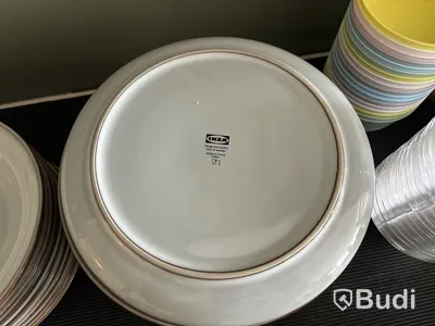 Tallrikar, glas, skålar & kaffekoppar