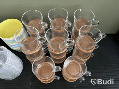 Tallrikar, glas, skålar & kaffekoppar