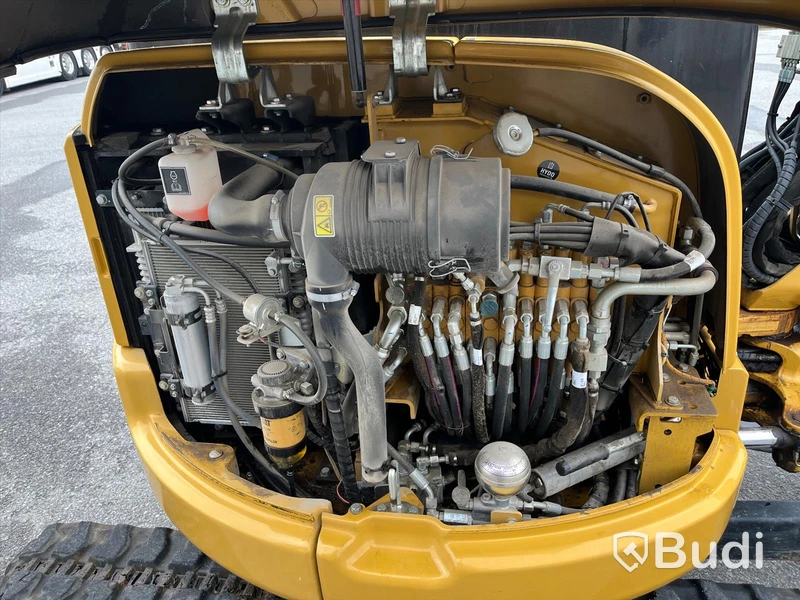 Minigrävare CAT 303.5E CR med tillbehör