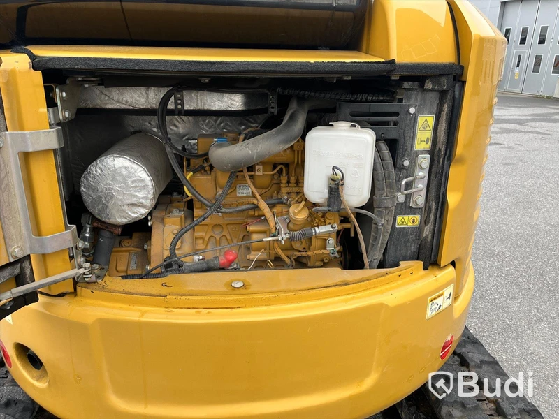 Minigrävare CAT 303.5E CR med tillbehör