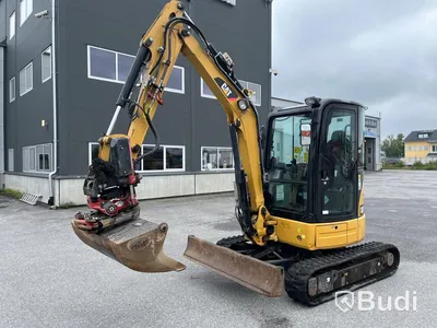 Minigrävare CAT 303.5E CR med tillbehör