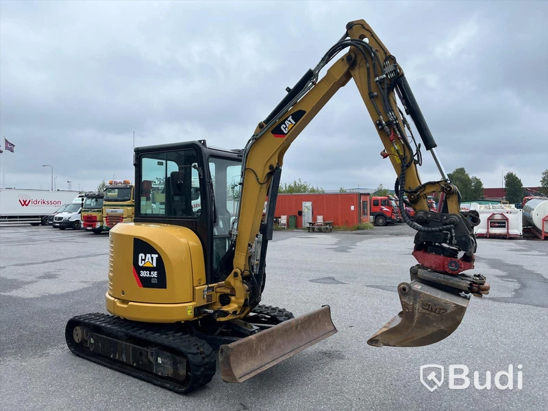 Minigrävare CAT 303.5E CR med tillbehör