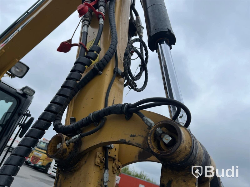 Minigrävare CAT 303.5E CR med tillbehör