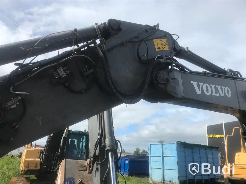 Volvo bandgrävmaskin EC240CL -2009 inkl tillbehör
