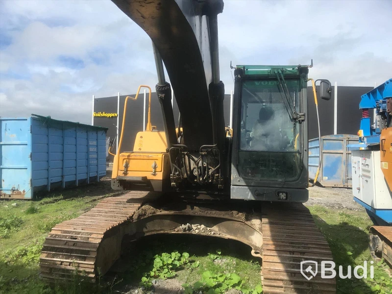 Volvo bandgrävmaskin EC240CL -2009 inkl tillbehör