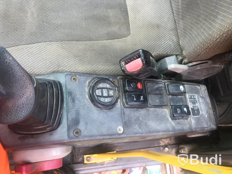 Volvo bandgrävmaskin EC240CL -2009 inkl tillbehör