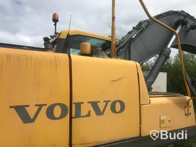 Volvo bandgrävmaskin EC240CL -2009 inkl tillbehör