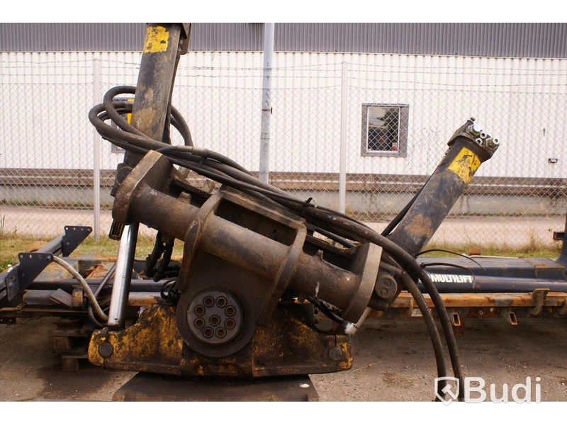 Volvo bandgrävmaskin EC240CL -2009 inkl tillbehör