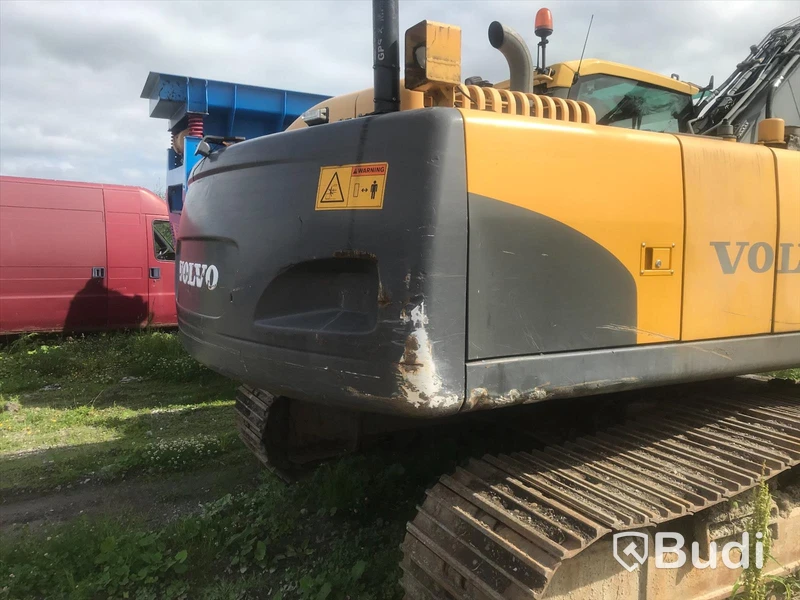 Volvo bandgrävmaskin EC240CL -2009 inkl tillbehör