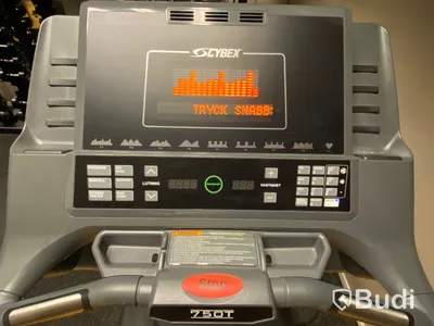 Löpband Cybex 750T. Omstartad
