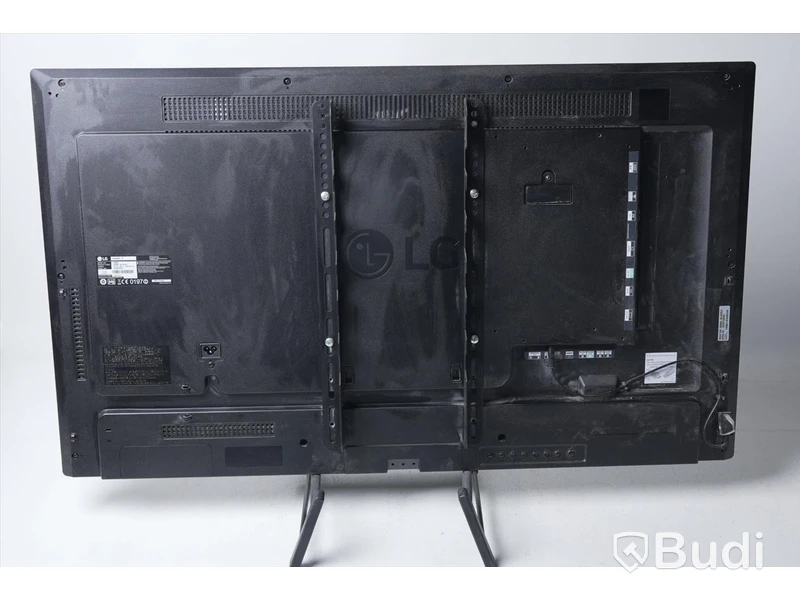TV – LG 43SM5B-B, 43 tum, inkl. strömkabel och väggfäste.