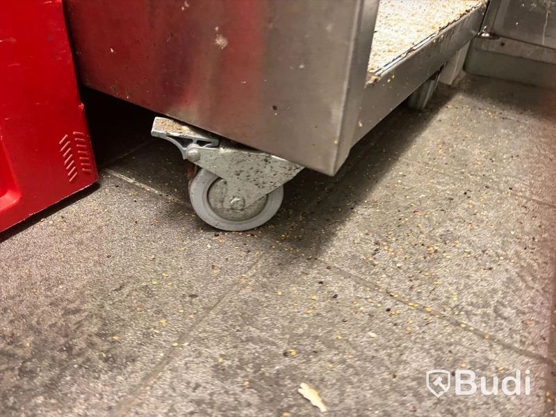 Skåp i rostfritt för bakplåtar med hjul