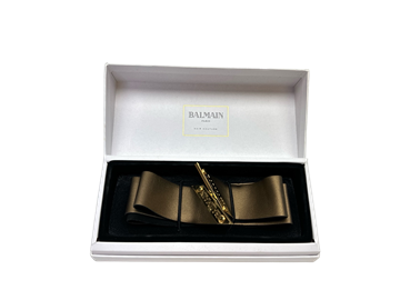 (NY) Hårband i läder med 14k guldpläterade detaljer Balmain Paris