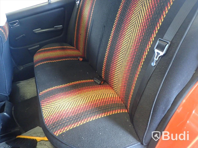 Mercedes 300D 1978 personbil - OMSTARTAD