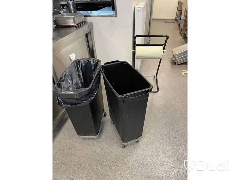 2st Sophållare och pappershållare