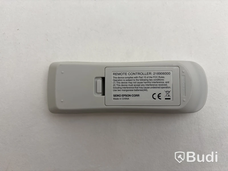 LCD-projektor Epson EB-L610U samt projektorduk Draper