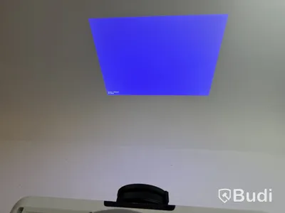 LCD-projektor Epson EB-L610U samt projektorduk Draper