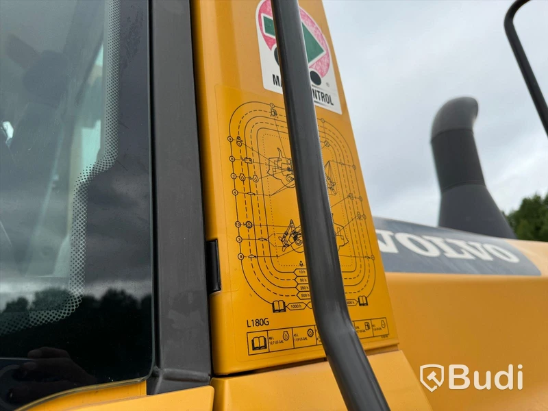 Volvo L180G - 2012 - EXPORT momsfri försäljning inom EU. Chassi no: VCEL180GP00019735 - Köpare: P.W. SAKBUD PRZEMYSLAW SAK, VAT PL4990414552 , Land: Polen, Intrastat HS code: 84295200, Vikt: 29700 kg