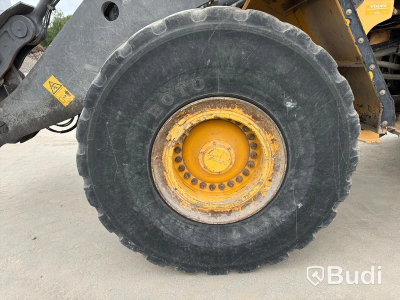 Volvo L180G - 2012 - EXPORT momsfri försäljning inom EU. Chassi no: VCEL180GP00019735 - Köpare: P.W. SAKBUD PRZEMYSLAW SAK, VAT PL4990414552 , Land: Polen, Intrastat HS code: 84295200, Vikt: 29700 kg
