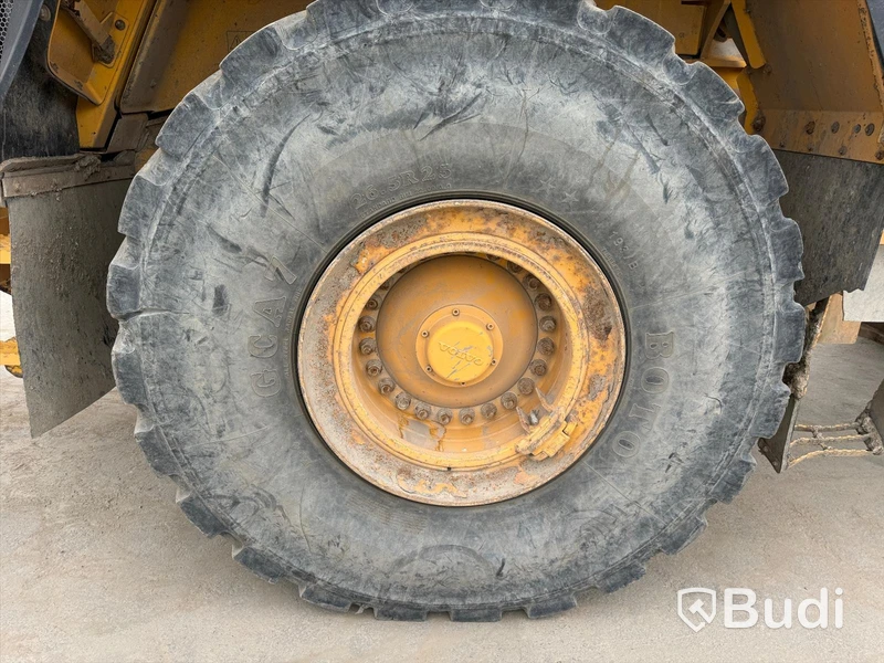 Volvo L180G - 2012 - EXPORT momsfri försäljning inom EU. Chassi no: VCEL180GP00019735 - Köpare: P.W. SAKBUD PRZEMYSLAW SAK, VAT PL4990414552 , Land: Polen, Intrastat HS code: 84295200, Vikt: 29700 kg