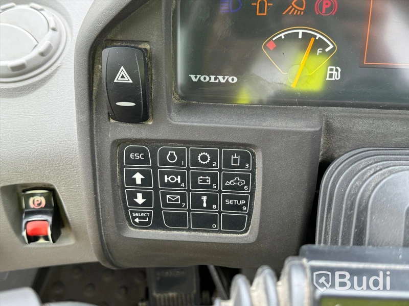Volvo L180G - 2012 - EXPORT momsfri försäljning inom EU. Chassi no: VCEL180GP00019735 - Köpare: P.W. SAKBUD PRZEMYSLAW SAK, VAT PL4990414552 , Land: Polen, Intrastat HS code: 84295200, Vikt: 29700 kg
