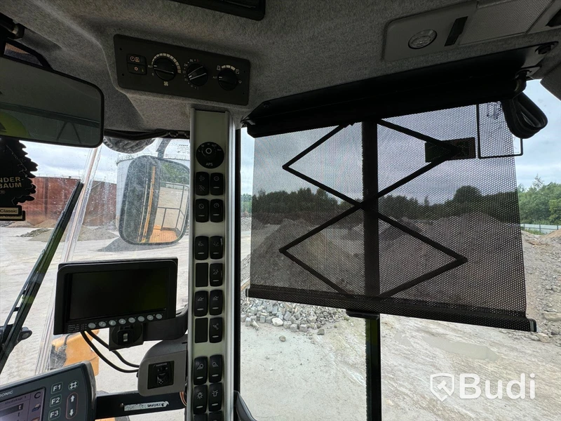 Volvo L180G - 2012 - EXPORT momsfri försäljning inom EU. Chassi no: VCEL180GP00019735 - Köpare: P.W. SAKBUD PRZEMYSLAW SAK, VAT PL4990414552 , Land: Polen, Intrastat HS code: 84295200, Vikt: 29700 kg
