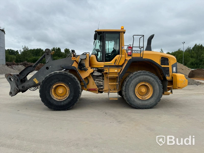 Volvo L180G - 2012 - EXPORT momsfri försäljning inom EU. Chassi no: VCEL180GP00019735 - Köpare: P.W. SAKBUD PRZEMYSLAW SAK, VAT PL4990414552 , Land: Polen, Intrastat HS code: 84295200, Vikt: 29700 kg