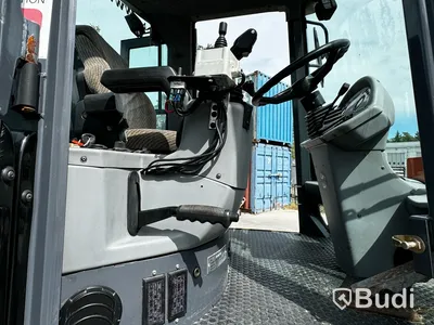 Hjullastare Terex TL-100 -2009 med redskap