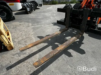 Hjullastare Terex TL-100 -2009 med redskap