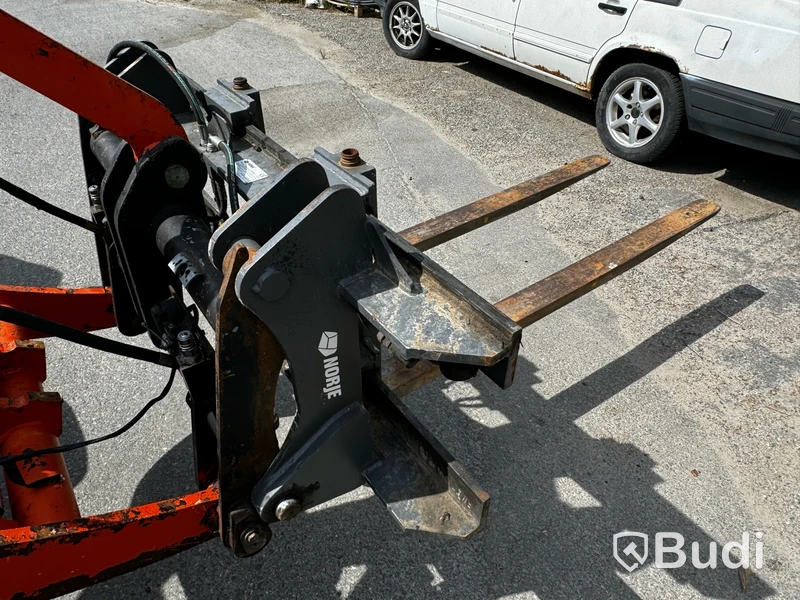 Hjullastare Terex TL-100 -2009 med redskap