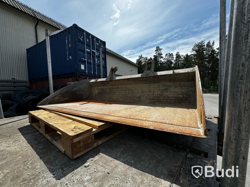 Hjullastare Terex TL-100 -2009 med redskap
