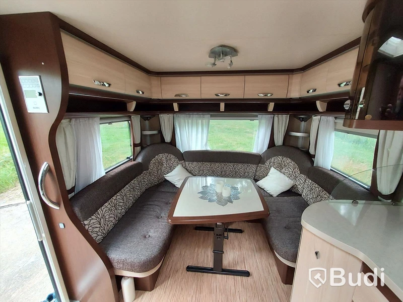 Husvagn Hobby 720 UKFE Prestige - 2012