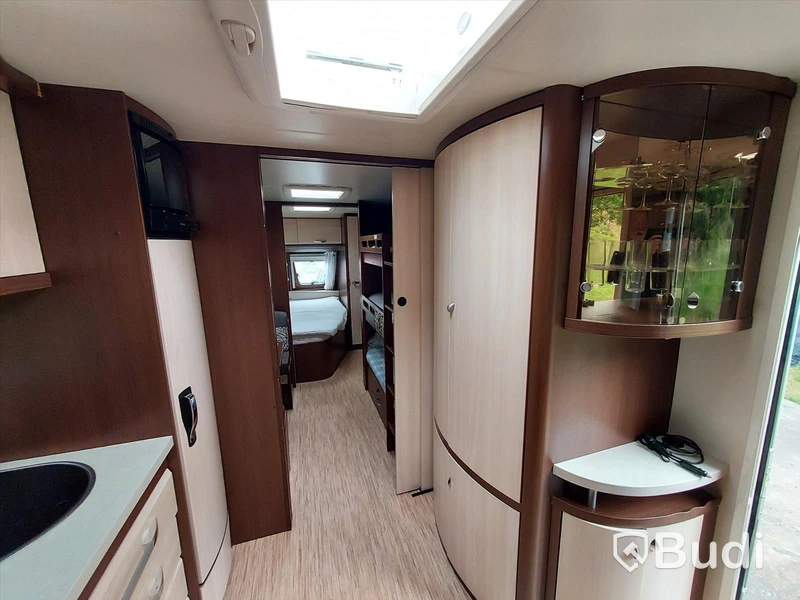 Husvagn Hobby 720 UKFE Prestige - 2012