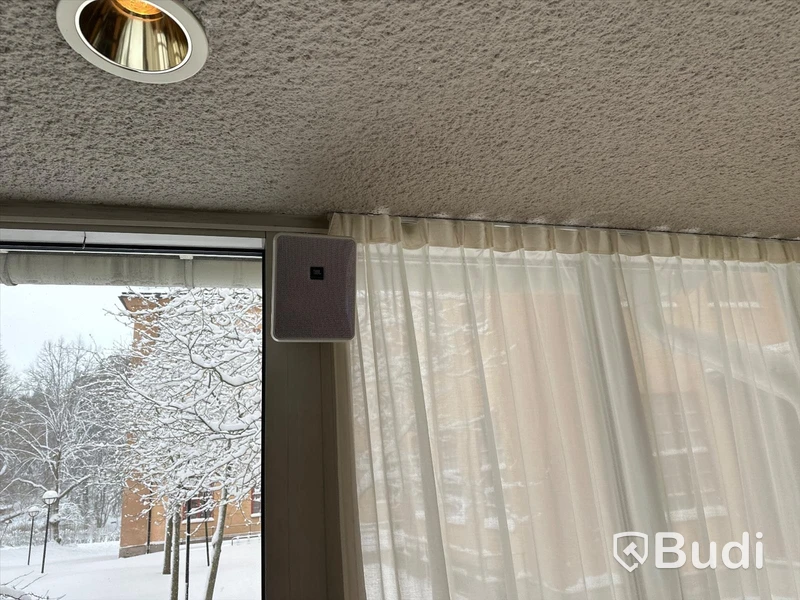 3st JBL högtalare
