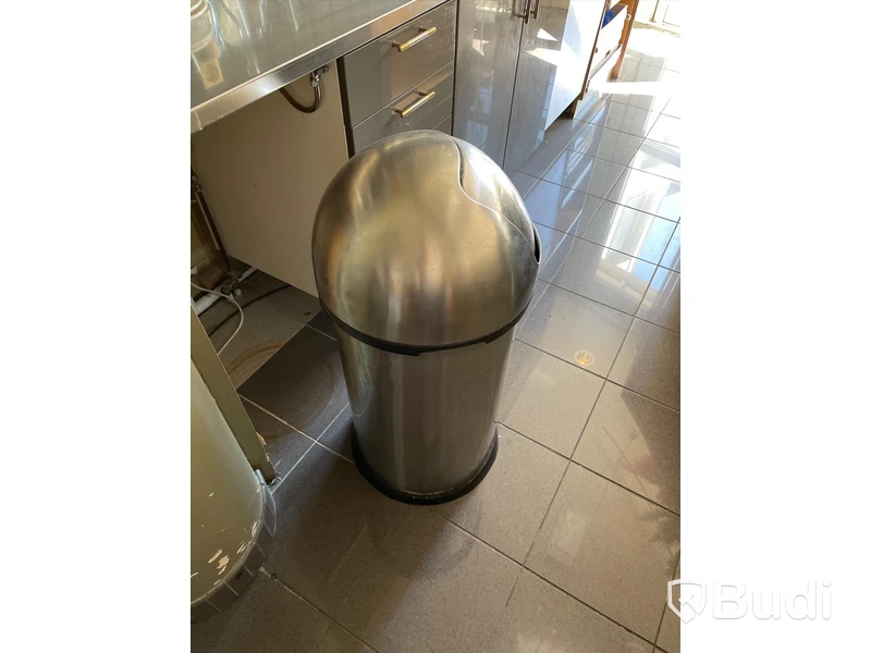 Brabantia soptunna med lock