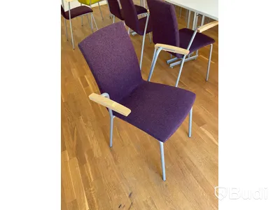 16st EFG Stolar, 8st balzar Beskow, 10st bord, 1st ståbord, whiteboard, tamburmajor, blädderblockstativ på hjul